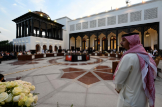 12-Apostolische Reise ins Königreich Bahrain: Begegnung mit den Mitgliedern des Muslimischen Ältestenrats 	