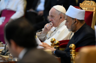 15-Apostolische Reise ins Königreich Bahrain: Begegnung mit den Mitgliedern des Muslimischen Ältestenrats 	