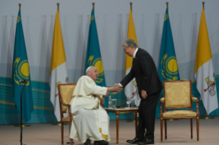 3-Voyage Apostolique au Kazakhstan : Rencontre avec les autorités, la société civile et le corps diplomatique