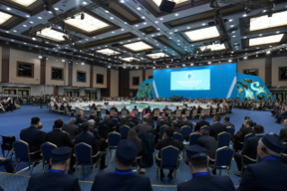 11-Voyage Apostolique au Kazakhstan : Lecture de la Déclaration finale et conclusion du Congrès