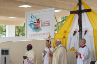 8-Apostolische Reise in den Südsudan: Heilige Messe beim "John Garang"-Mausoleum (Juba, 5. Februar 2023)