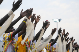 14-Apostolische Reise in den Südsudan: Heilige Messe beim "John Garang"-Mausoleum (Juba, 5. Februar 2023)