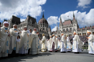 28-Voyage apostolique en Hongrie : Messe 