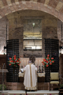 9-Visit of the Holy Father Francis to Assisi: Holy Mass and signing of the new Encyclical <i>“All Brothers”, on fraternity and social friendship</i> 