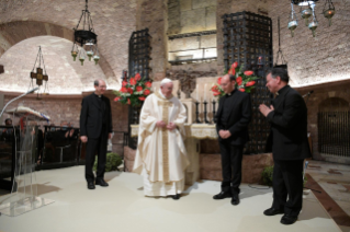 14-Visita do Papa Francisco a Assis: Santa Missa e assinatura da Encíclica <i>"Fratelli tutti" sobre a fraternidade e a amizade social</i>
