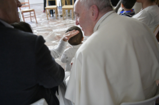 14-Visita del Santo Padre a la "Casa de Leda"
