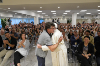 20-Visita del Santo Padre a la Ciudadela Cielo de la comunidad Nuevos Horizontes de Frosinone