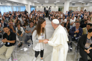 25-Visita del Santo Padre a la Ciudadela Cielo de la comunidad Nuevos Horizontes de Frosinone