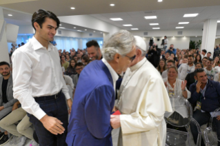 32-Visita del Santo Padre a la Ciudadela Cielo de la comunidad Nuevos Horizontes de Frosinone