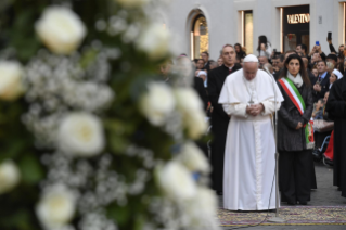 12-Hochfest der ohne Erbsünde empfangenen Jungfrau und Gottesmutter Maria  – Gebet vor der Mariensäule auf dem Spanischen Platz