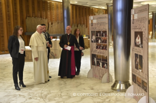 7-Aux participants à la rencontre organisée par le Conseil Pontifical pour la promotion de la nouvelle évangélisation
