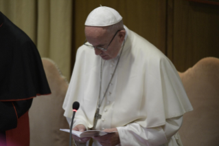 17-Ouverture de la XVe Assemblée générale ordinaire du Synode des Évêques : Prière et salut du Pape