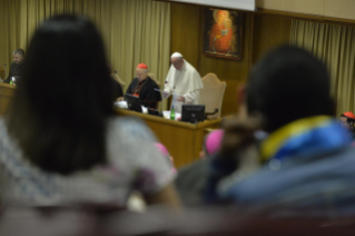 27-Apertura de la XV Asamblea General Ordinaria del Sínodo de los Obispos: Oración inicial y saludo del Papa