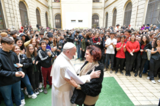 8-Papa Francesco incontra studenti e insegnanti del Liceo Classico "Pilo Albertelli"