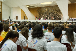11-Audience au Mouvement eucharistique des jeunes (MEJ)