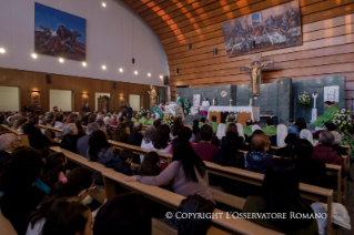 21-Pastoralbesuch in der Pfarrei  "Santa Maria Josefa del Cuore di Gesù a Castelverde"