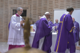 36-Visita pastoral a la parroquia romana de Santa Magdalena de Canossa