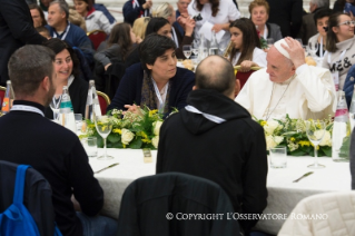 7-Parole del Santo Padre all'inizio del pranzo con i poveri