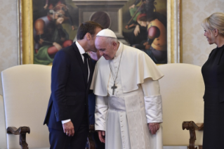 3-Audience of Pope Francis with French President Emmanuel Macron