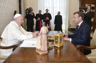 6-Audience of Pope Francis with French President Emmanuel Macron
