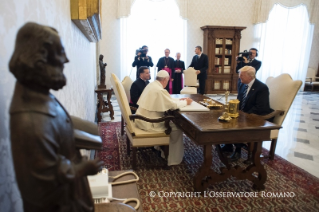 10-Udienza di Papa Francesco al Presidente degli Stati Uniti d’America Donald Trump