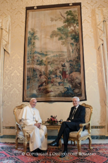 11-Visita oficial del Santo Padre al presidente de la República Italiana