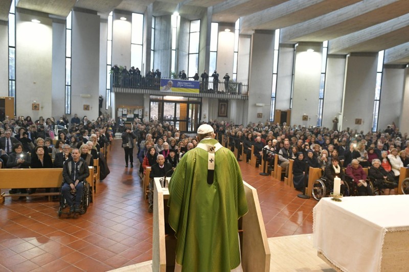 Francisco, durante la misa en Viterbo