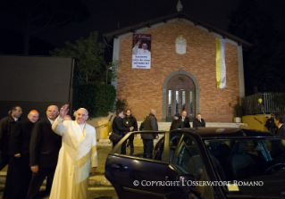15-Visita pastoral a la parroquia romana San Miguel Arc&#xe1;ngel en Pietralata
