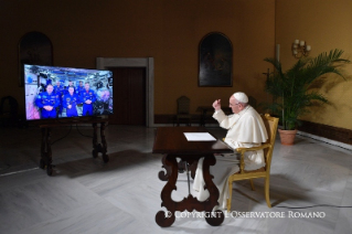 10-Liaison du Pape François avec l'equipage de la Station spatiale internationale