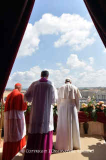 1-رسالة البابا فرنسيس إلى مدينة روما والعالم بمناسبة عيد الفصح 2017