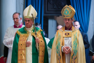 26-Celebração das Vésperas com o Arcebispo de Canterbury, em comemoração pelo 50º aniversário do encontro entre Paulo VI e o Arcebispo Michael Ramsey 
