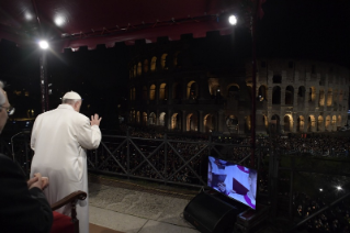 30-Way of the Cross at the Colosseum presided over by the Holy Father - Good Friday