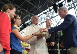 13-Grussworte von Papst Franziskus beim Besuch der Kundgebung für soziale Gerechtigkeit und Umweltschutz 