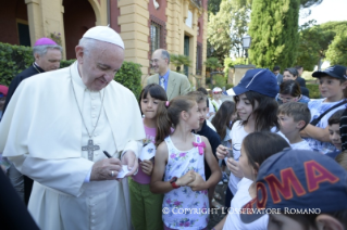 20-Visita del Santo Padre a "Villa Nazareth"