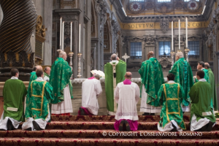 18-XXXe Dimanche du Temps ordinaire - Messe pour la conclusion de la XIVe Assemblée générale ordinaire du Synode des évêques 