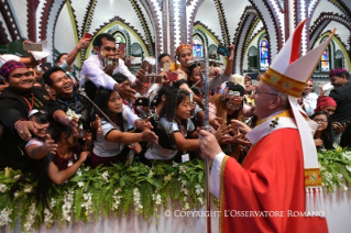 28-Viagem Apostólica a Myanmar: Santa Missa com os jovens 