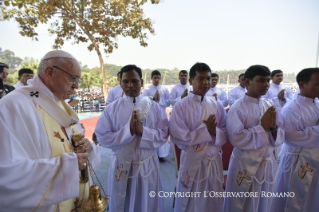 15-Apostolic Journey to Bangladesh: Holy Mass and priestly ordination