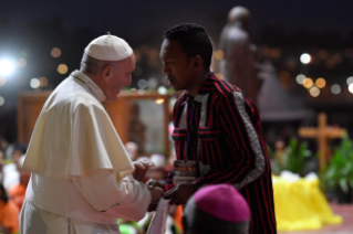 6-Apostolic Journey to Madagascar: Vigil with the Young  