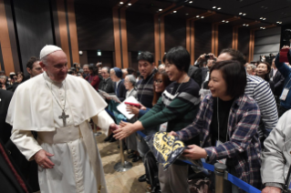 13-Viaje apostólico a Japón: Encuentro con las víctimas de la triple catástrofe