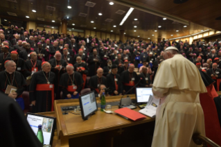 13-Ouverture de la XVe Assemblée générale ordinaire du Synode des Évêques : Prière et salut du Pape