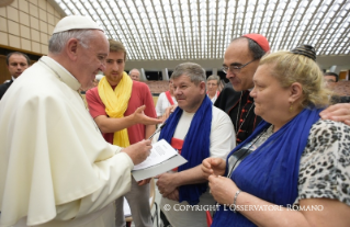 8-Address to participants in the pilgrimage of poor from the French Dioceses of the Province of Lyon 